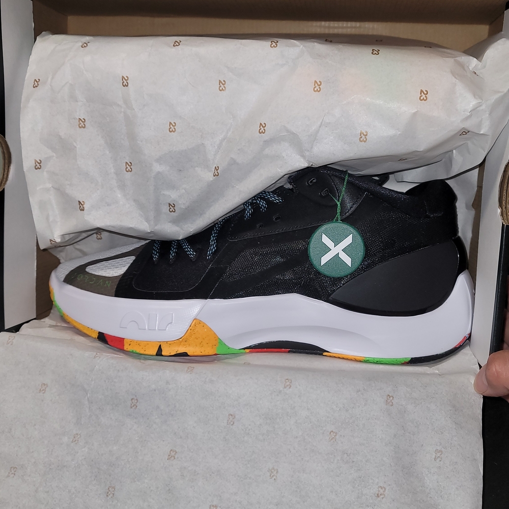 Nike Air JORDAN Zoom Separate Men's Black Sneakers with Multicolor Accents BNIB - Picture 6 of 15
